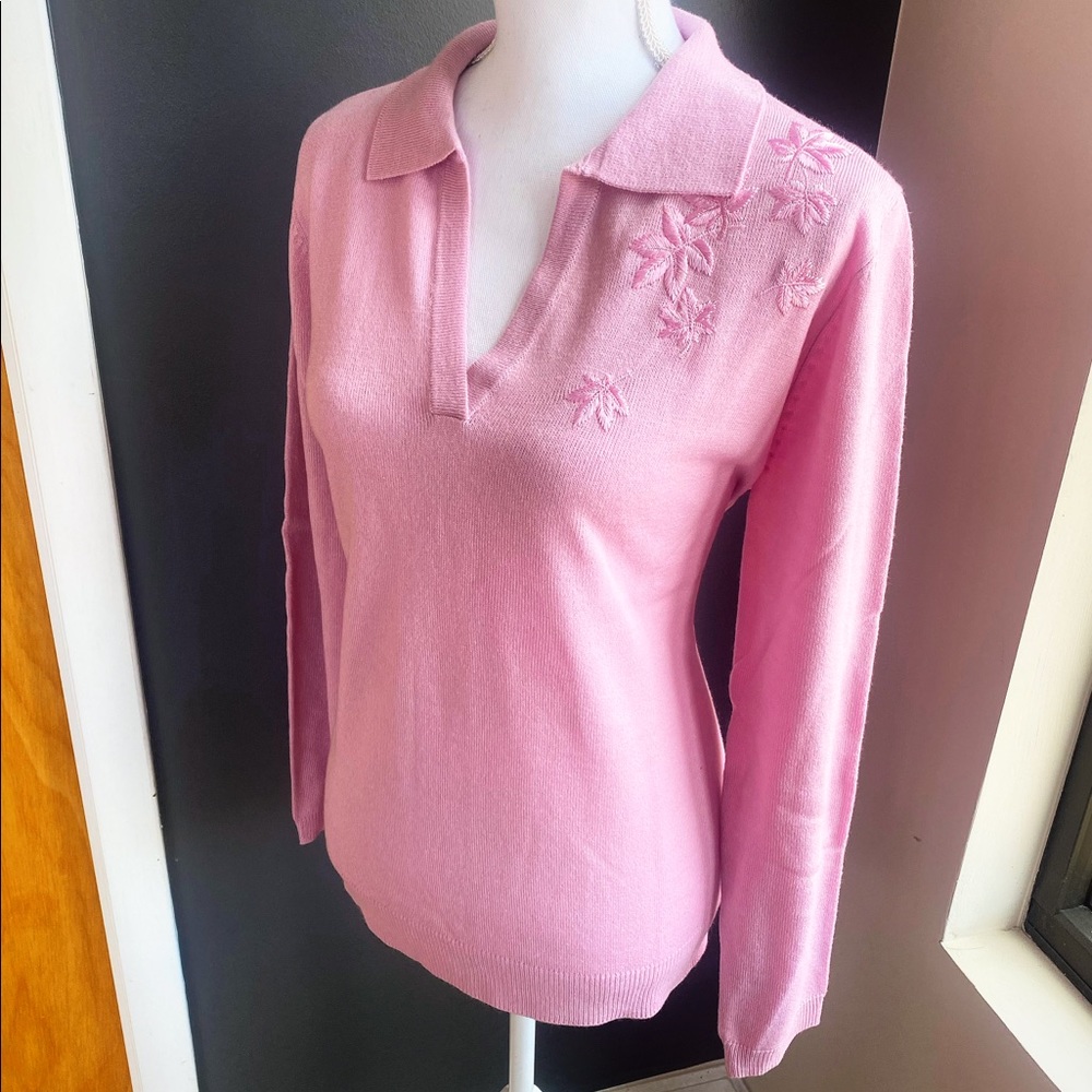 VTG Pink Collar Floral Embroidered Sweater